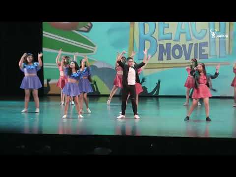 "Cruisin for a bruisin" y "Gotta Be Me"