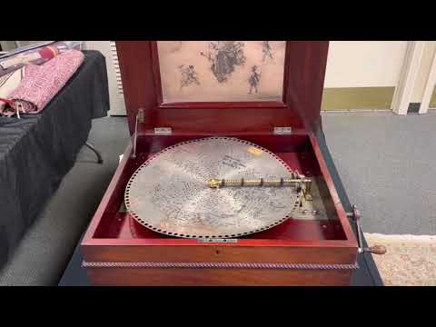 Circa 1895 Regina Table Top Double Comb Music Box Plays “The Bells of Scotland”