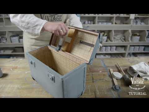 Die Restaurierung eines alten Koffers