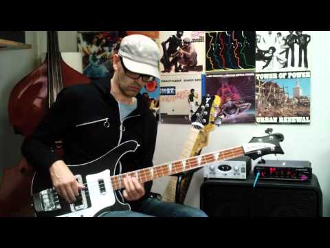 L324 Major pentatonic bass lick
