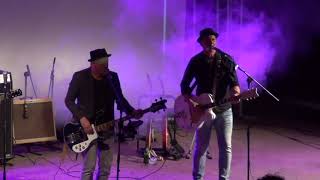 Powderfinger , Rockin&#39; In The Free World  , 2018