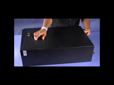 IBM System x 3300 M4 Installing the ServeRaid Module