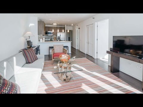 Walk through a luxury River North 1-bedroom at Hubbard Place