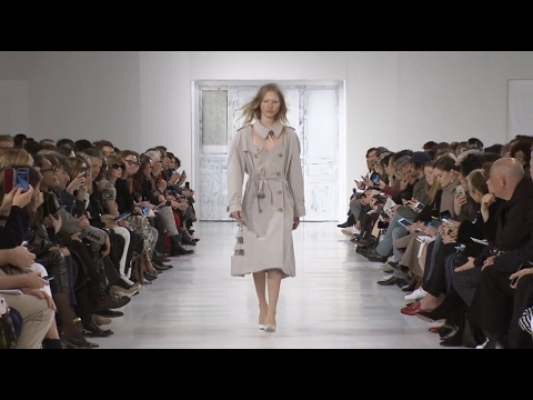 Maison Margiela - Women's Autumn-Winter 2017/18 collection in Paris