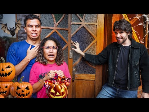 FOMOS PARA A CASA MAL ASSOMBRADA DO VIZINHO MALUCO E NOS ARREPENDEMOS MUITO!