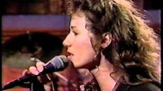 Amy Grant &#39;Big Yellow Taxi&#39; on David L 1996