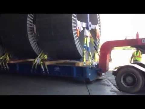 Roro: discharging large reels on mafi trailers