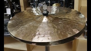 Video thumbnail for Meinl 15” Byzance Foundry Reserve Hi hat Cymbals-Demo of Exact Cymbal - Top, 960g - Bottom, 1300g by Columbus Percussion