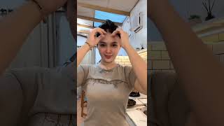Download lagu Tante gemoy pulen daster ketat🍑🍑 lagi masak 🤤🤤Live tiktok  mp3
