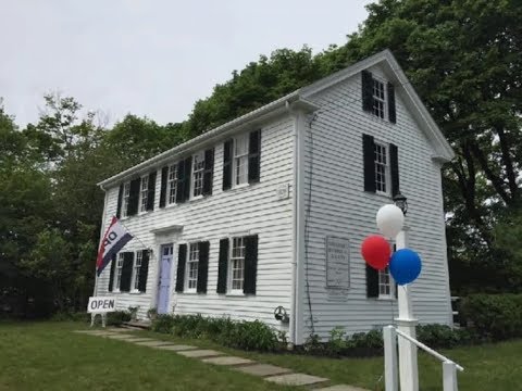 A Walk Through the Wellesley Historical Society