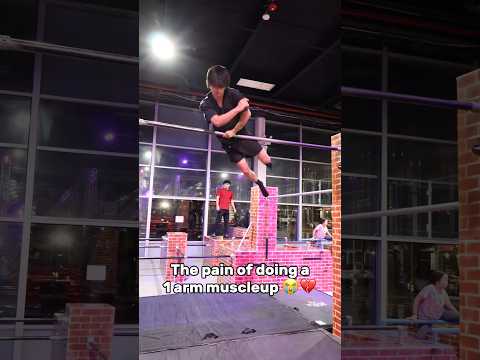 Spamming one arm muscleup until I can rep it for 2026. 💀 #calisthenics #motivation