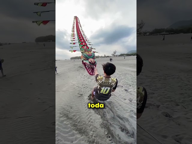 Vídeo relacionado con Flintronic Cometas para Niños, Cometa Cabeza Roja Grande con 80m Hilo de Cometa, Fácil de Volar y Montar Cometa, para Playa, Campamento, Viaje, Juegos al Aire Libre (Cabeza Roja)