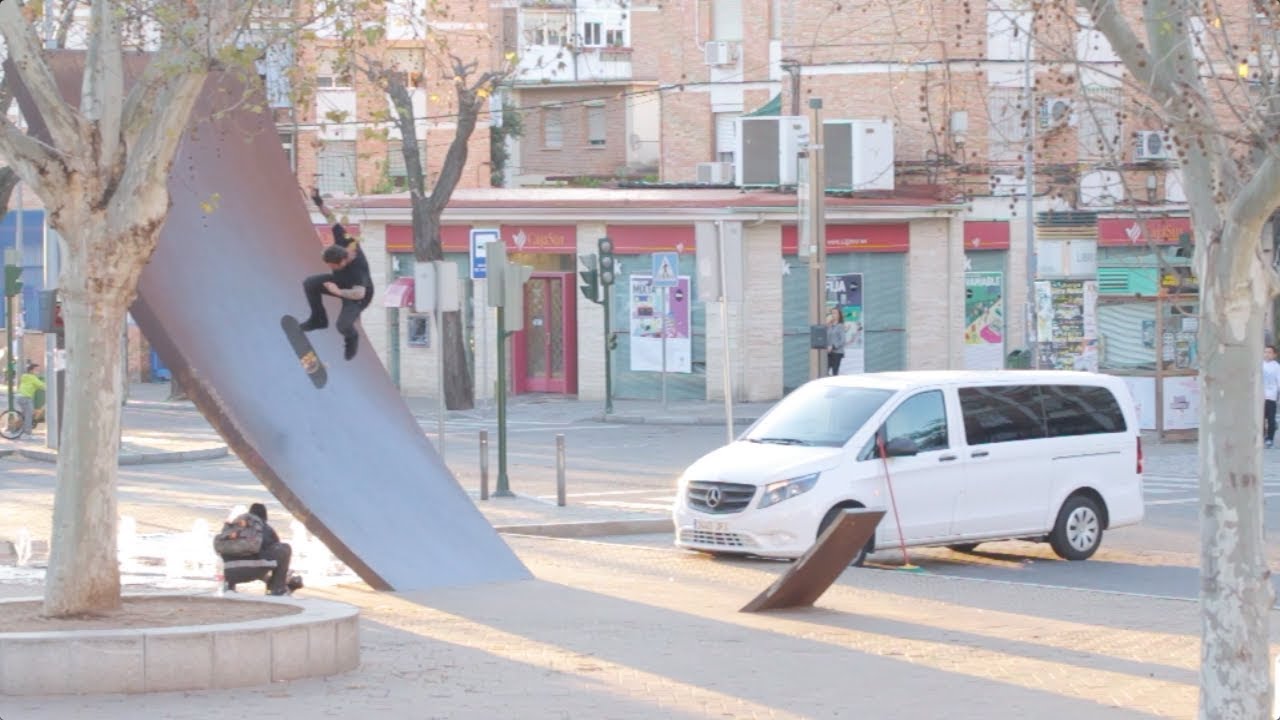 Element le da la bienvenida al nuevo Bam Margera