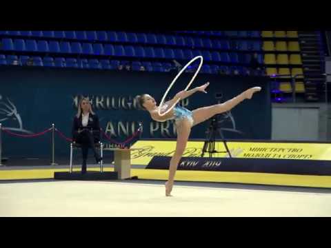 CRIJANOVSCHII Ella 2002 hoop