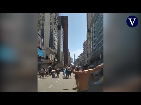 Un aficionado argentino graba el momento justo en el que Argentina se proclama campeona del mundo