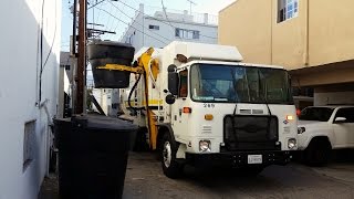 City of Beverly Hills Autocar ACX Amrep N3 ASL #269 on 300s