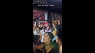 Paramore's Hayley Williams 'Shakes it Off' on Taylor Swift's Opening Night