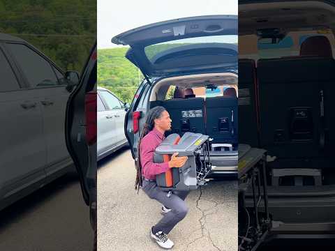 Kia Carnival's Best Kept Secret? Removable Middle Seat!