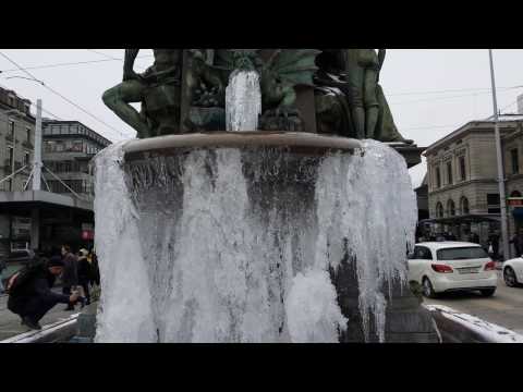 Zürich Alfred Escher Brunnen