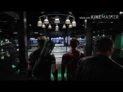 Arrow & The Flash - Can't Hold Us