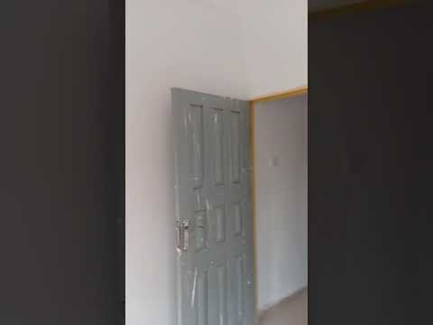 A Gigantic mini flat, newly renovated @council bus stop axis very close to bus stop