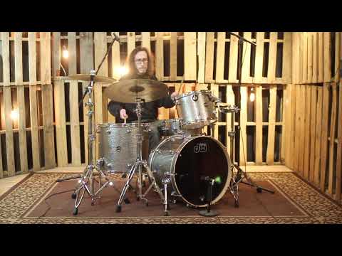 DW Performance Maple Titanium Sparkle Drum Set - 14x22,10x13,16x18,6.5x14