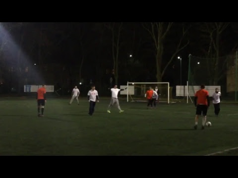 01.12 In Time Express Logistics (białe) - Wypici Team (czerwone)