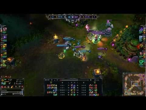 Communication is key when playing Thresh.