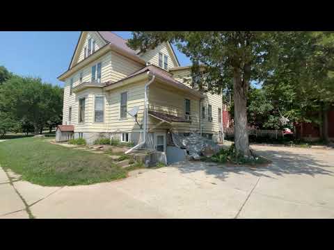 2610 College St property video