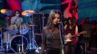 Mazzy Star - Blue flower, live at the best music program of the world... Later with Jools..!!