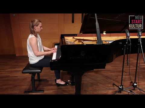 Minuet in G Major, BWV Anh. 114 by Christian Petzold from Notebook for A. M. Bach - Magdalena Haubs