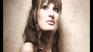 Nicola Benedetti plays Korngold Violin Concerto movement 1