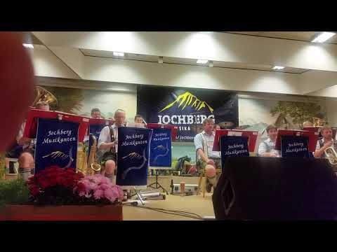 "Alte Haudegen" von Alois Filgertshofer."Jochberg Musikanten"