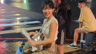 [閒聊] 李多慧真的騎車上下班