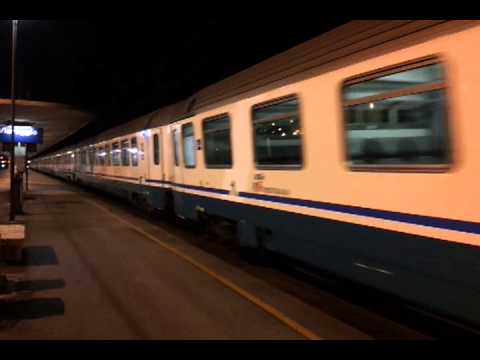 E444.014+IC 658 Livorno C.le/Milano C.le (Viareggio 03/01/2013)