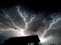 REO Speedwagon - Ridin' The Storm Out ...