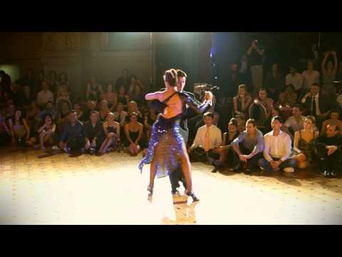  Roxana Suarez  and  Sebastian Achaval  are  dancing  to  the  vals  "  Pobre Flor  "  by  Alfredo De Angelis  at  Brussels Tango Festival  in  2014