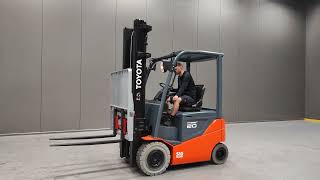 بيع رافعة شوكية كهربائية Toyota 8FBMKT20 - صورة 4 | Machineryline KW رافعة شوكية كهربائية Toyota 8FBMKT20 | صورة 4 - Machineryline