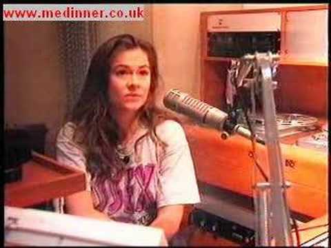 Medinner s3 ep8 clip - Working Hours