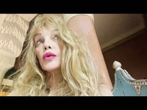 Arielle Dombasle - Today is the release of our new music video "The Palace of the Virgin Queen"