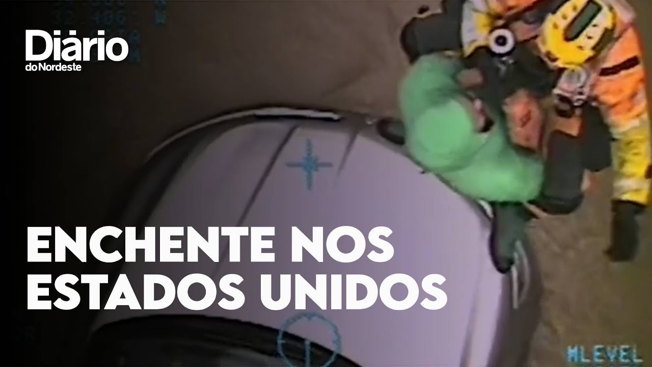 Imagem da notícia: Guarda costeira dos Estados Unidos resgata bebê durante enchente; veja vídeo