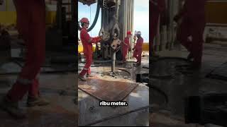 Download lagu Menembus Kedalaman! Beginilah Proses Pengeboran Minyak di Laut mp3