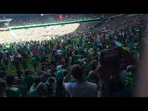 Platzsturm Weserstadion SV Werder Bremen beim Aufstieg 2022