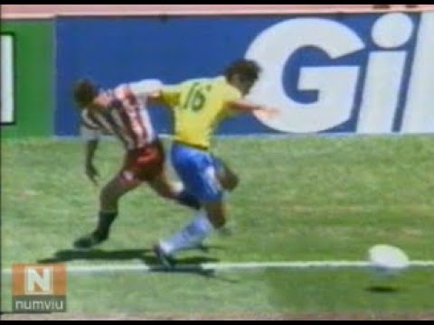 1994 - WORLD CUP: LEONARDO ELBOWS AMERICAN PLAYER IN THE FACE AND IS SUSPENDED FROM THE USA WORLD...