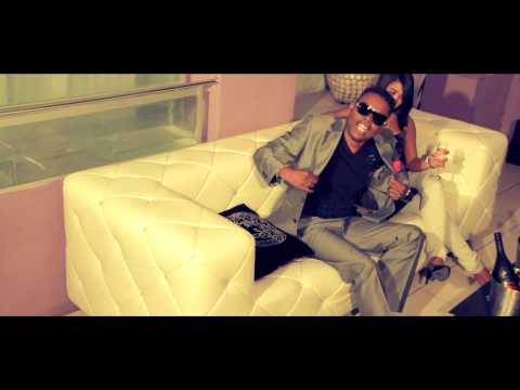 Mc Roger ft  Ogah Siz & Doppaz   A noite e nossa Video by Cr Boy 2013)