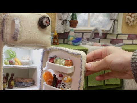 Tiny Felted Kitchen BTS