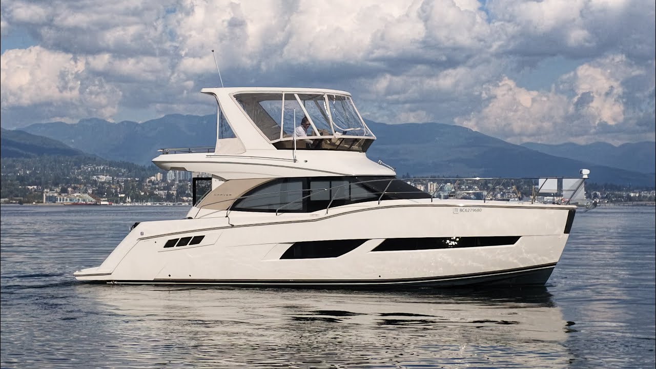 Pre-Owned 2016 Carver C40 for Sale | Vancouver, BC | M&P Yacht Centre | 6ab445420685f147260b78bf