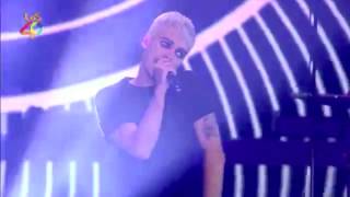 Miss Caffeina - Mira Cómo Vuelo (Los 40 Music Awards)