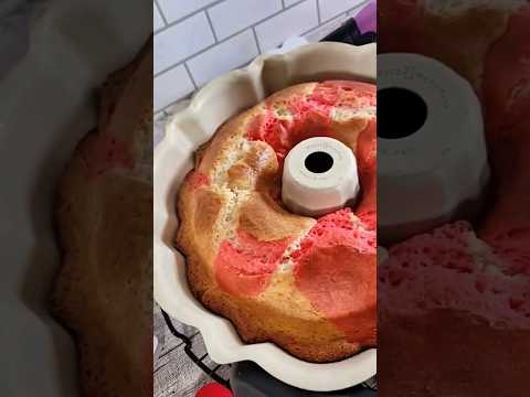 How to Make a Strawberry Crunch Bundt Cake | Soft, Juicy, and Crunchy Dessert Recipe