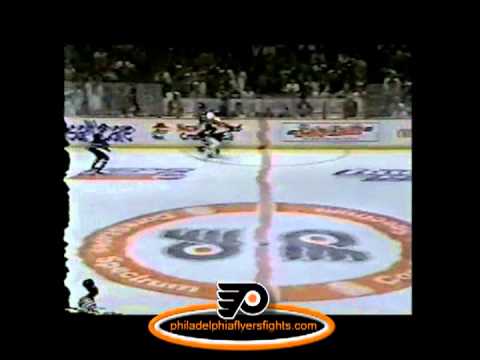 Oct 11, 1995 Eric Lindros Buries Unknown Washington Capitals vs Philadelphia Flyers
